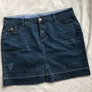 Size 16 Denim &Co distressed denim jean mini skirt